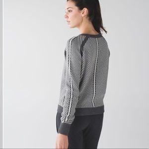 [LULULEMON] Devi Crew